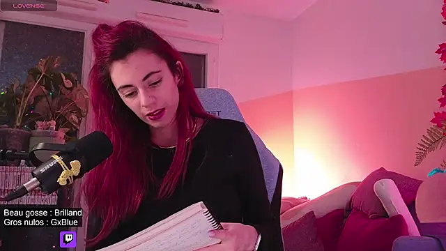 Snapshot of Indriya2x0 chatting on October 29, 9:14 pm Indriya2x0 online show from October 29, 9:14 pm