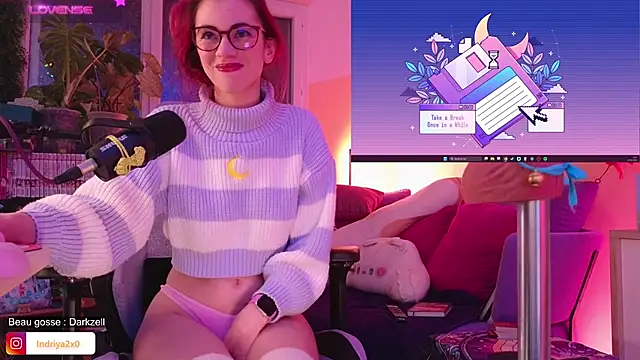 Snapshot of Indriya2x0 chatting on November 19, 9:04 pm Indriya2x0 online show from November 19, 9:04 pm