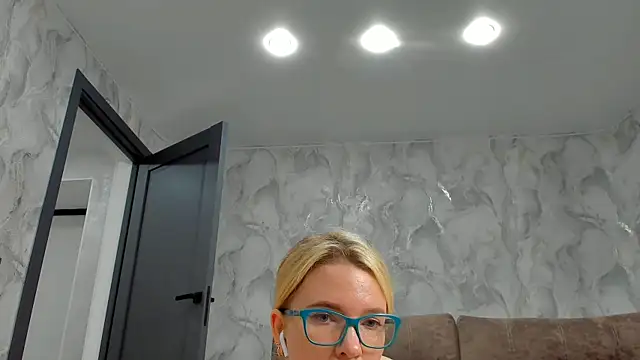 succubus online show from May 12, 7:38 am