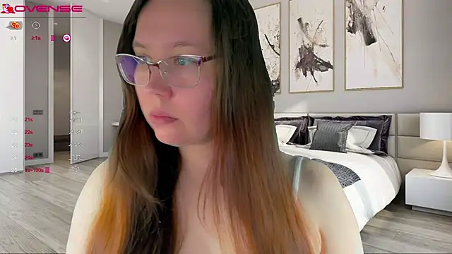 Snapshot of Victoria_Romans chatting on September 12, 6:35 am Victoria Romans online show from September 12, 6:35 am