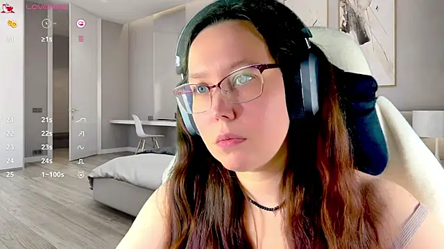 Victoria Romans online show from April 4, 11:39 am