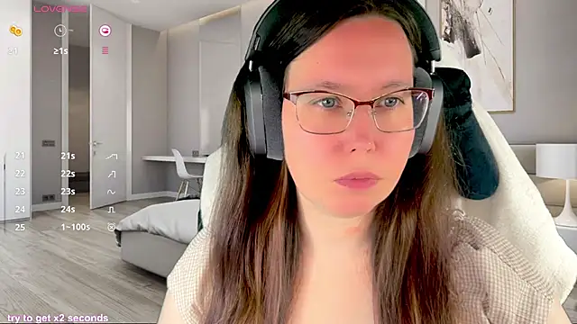 Snapshot of Victoria_Romans chatting on June 23, 5:00 pm Victoria Romans online show from June 23, 5:00 pm