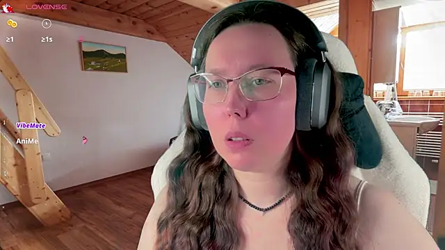 Victoria Romans online show from April 2, 12:23 pm