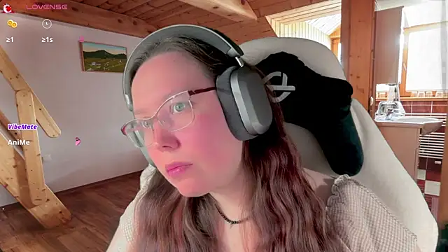 Victoria Romans online show from April 3, 2:23 pm