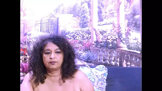 Snapshot of indianstar75 chatting on March 18, 11:42 pm indianstar75 online show from March 18, 11:42 pm