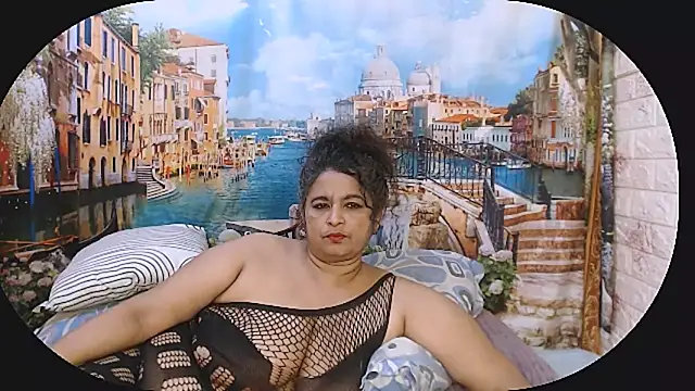 indianstar75 online show from October 31, 9:06 am