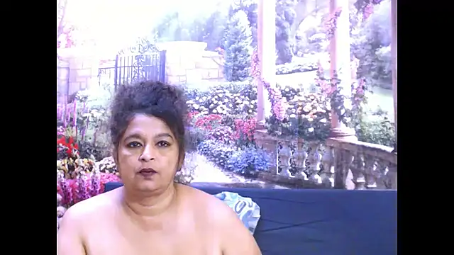 Snapshot of indianstar75 chatting on March 18, 11:33 am indianstar75 online show from March 18, 11:33 am