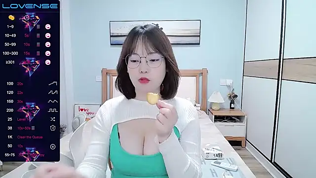 DianaYz online show from March 8, 11:16 am