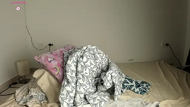 Blondylicious online show from April 14, 11:43 pm