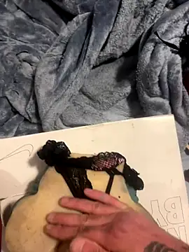 Snapshot of cumgitsumdic chatting on December 15, 9:26 am cumgitsumdic online show from December 15, 9:26 am