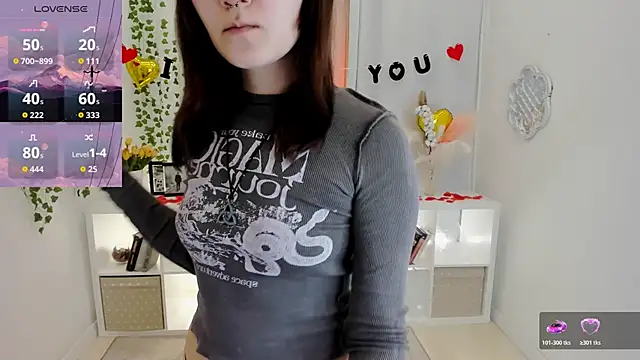 Snapshot of Alexa_Lexi_ chatting on February 18, 11:17 am Alexa Lexi online show from February 18, 11:17 am