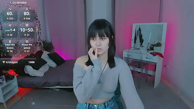 Snapshot of Alexa_Lexi_ chatting on January 10, 6:20 am Alexa Lexi online show from January 10, 6:20 am