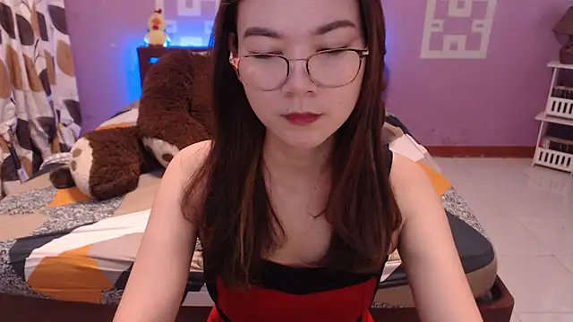 Snapshot of Sweety_Aria chatting on October 2, 3:54 am Sweety Aria online show from October 2, 3:54 am