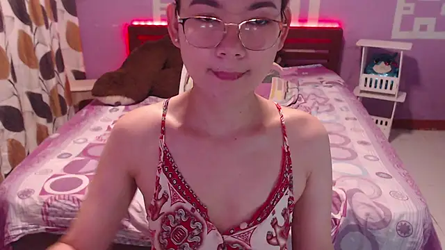 Snapshot of Sweety_Aria chatting on February 15, 6:36 am Sweety Aria online show from February 15, 6:36 am