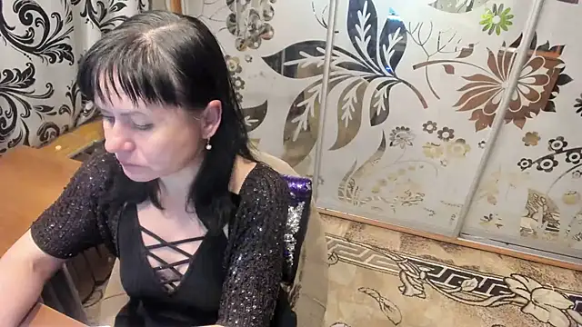 Snapshot of EVILENSA chatting on March 12, 5:17 pm EVILENSA online show from March 12, 5:17 pm