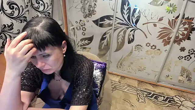 Snapshot of EVILENSA chatting on March 7, 4:44 pm EVILENSA online show from March 7, 4:44 pm