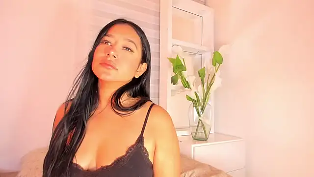 jessiigrey online show from October 15, 12:20 am