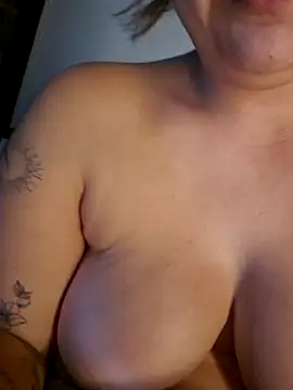 Cutegirlforyou online show from December 5, 7:55 pm