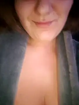 Cutegirlforyou online show from December 23, 4:56 am