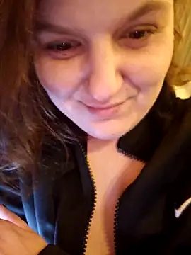 Cutegirlforyou online show from March 1, 12:01 pm