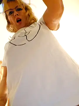 elacoquette online show from March 22, 5:21 am