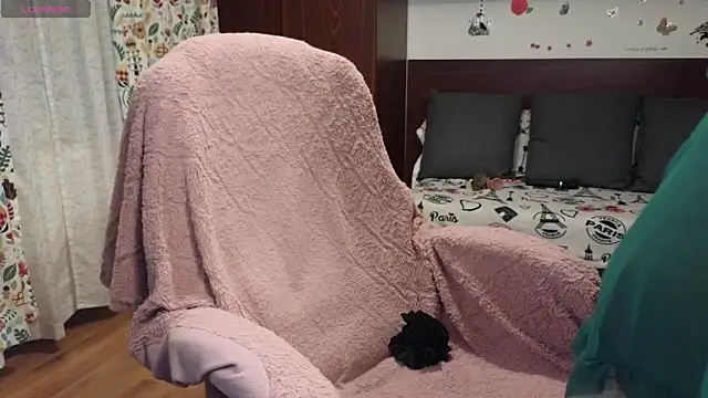 Snapshot of elacoquette chatting on October 20, 4:18 pm elacoquette online show from October 20, 4:18 pm