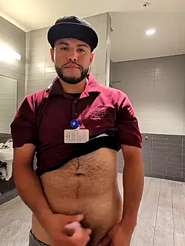 gardy8585 online show from April 1, 8:37 am