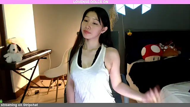 Snapshot of minarocket_ chatting on January 16, 3:45 pm minarocket  online show from January 16, 3:45 pm