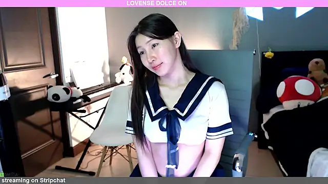 Snapshot of minarocket_ chatting on January 26, 4:41 pm minarocket  online show from January 26, 4:41 pm