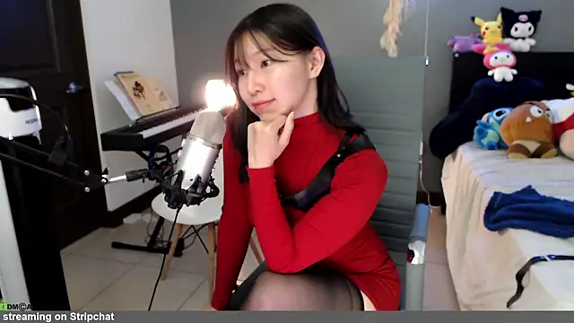 minarocket  online show from February 15, 7:46 pm