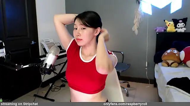 Snapshot of minarocket_ chatting on June 14, 5:58 pm minarocket online show from June 14, 5:58 pm