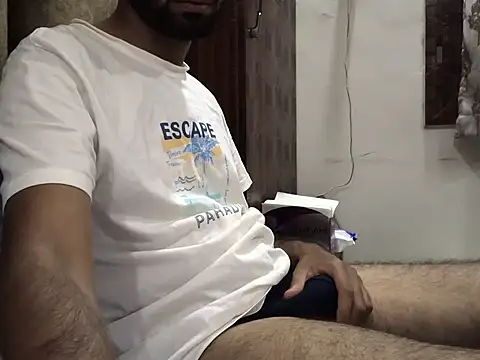Snapshot of brownie_cake_cb chatting on June 11, 4:48 pm brownie cake cb online show from June 11, 4:48 pm