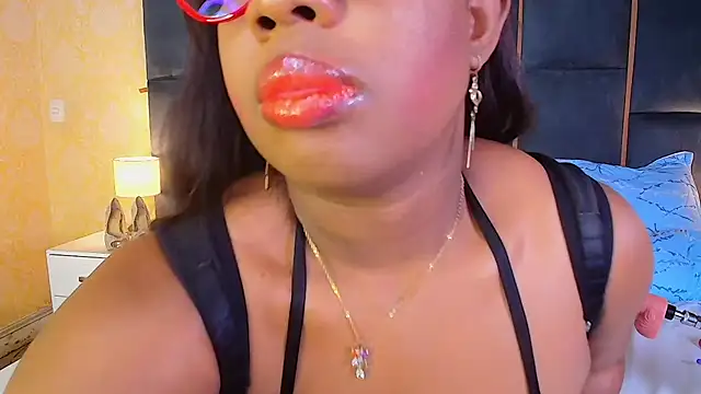 Snapshot of CaseyMoon chatting on October 6, 12:50 pm CaseyMoon online show from October 6, 12:50 pm