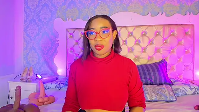 CaseyMoon online show from March 6, 12:33 pm