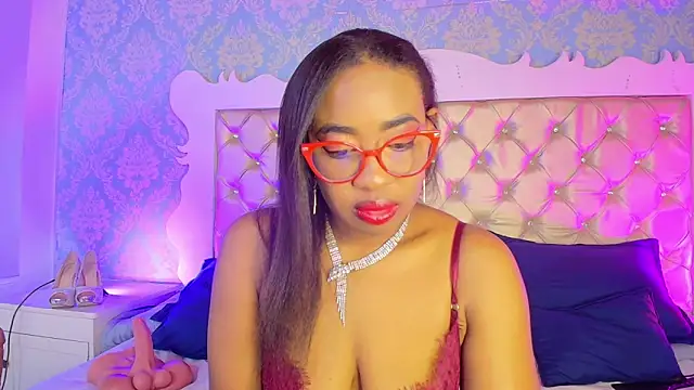 CaseyMoon online show from March 12, 12:42 pm