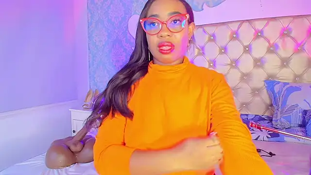 CaseyMoon online show from May 8, 1:26 pm