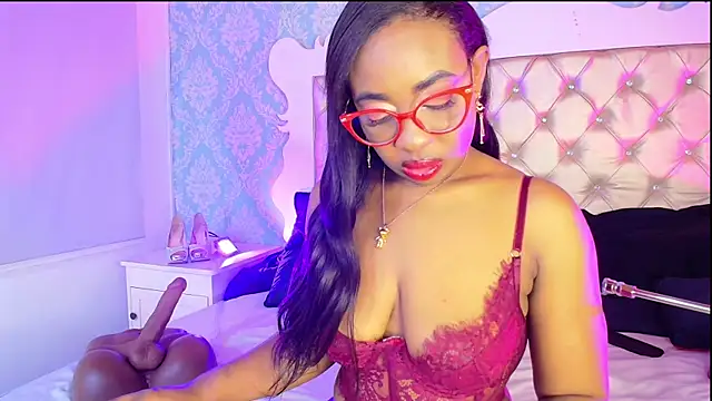 CaseyMoon online show from May 11, 12:50 pm