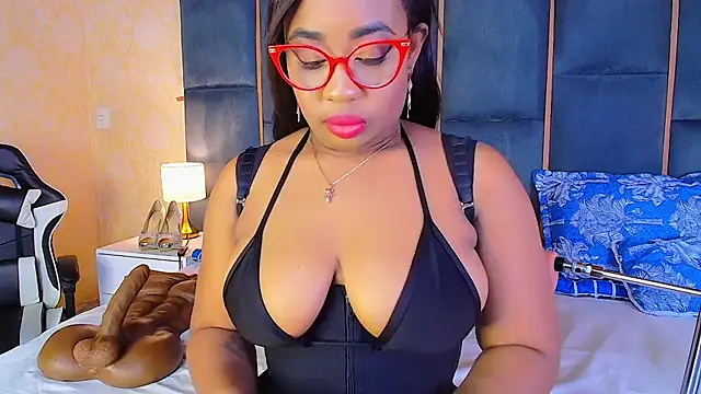 CaseyMoon online show from October 19, 12:41 pm