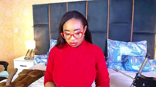 CaseyMoon online show from November 20, 12:50 pm