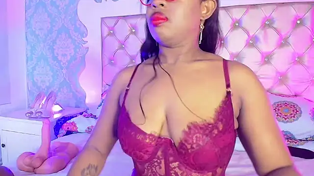 CaseyMoon online show from April 14, 12:43 pm