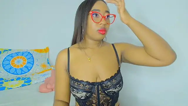 Snapshot of CaseyMoon chatting on June 28, 10:54 am CaseyMoon online show from June 28, 10:54 am