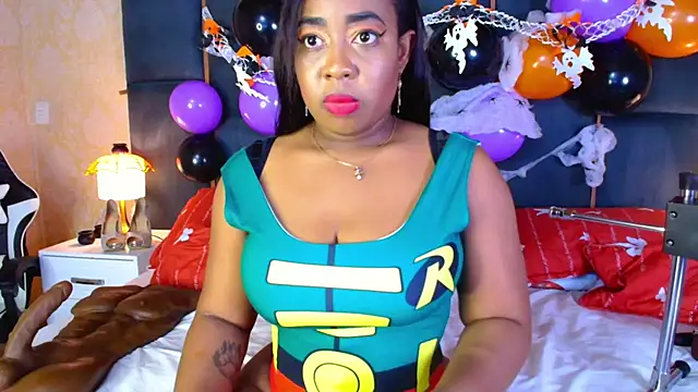 CaseyMoon online show from October 24, 12:48 pm