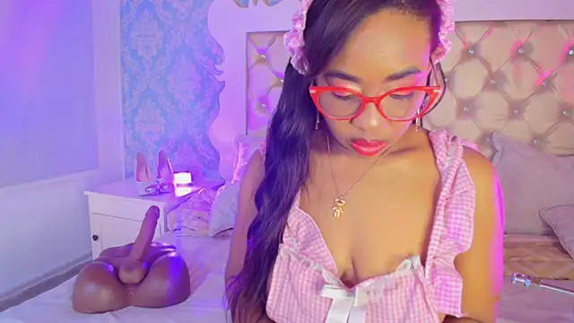 CaseyMoon online show from May 23, 12:48 pm
