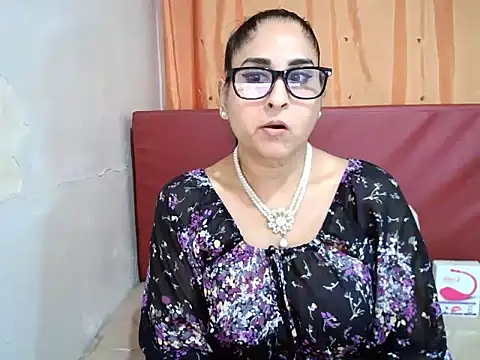 Indiankushy online show from October 10, 4:52 pm