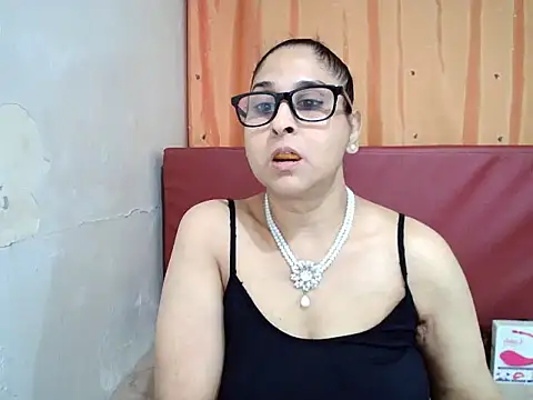 Indiankushy online show from October 1, 4:33 pm