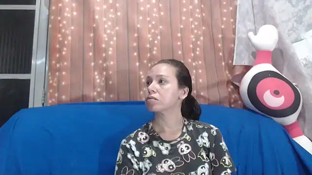 Venusluxodomme online show from February 15, 2:23 am