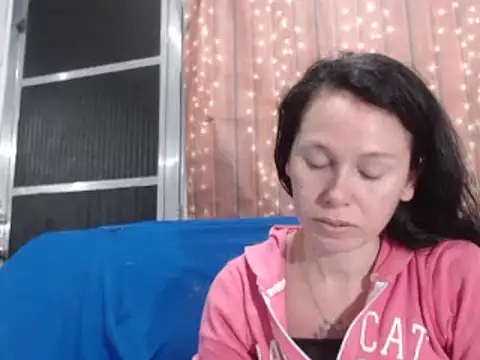 Venusluxodomme online show from April 14, 12:59 am