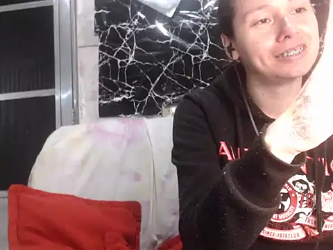 Venusluxodomme online show from June 7, 2:28 am