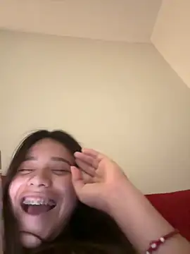 kiarafonseca  online show from December 5, 4:15 am