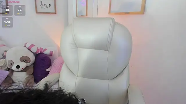 Snapshot of zobe_love chatting on July 14, 5:08 pm zobe love online show from July 14, 5:08 pm